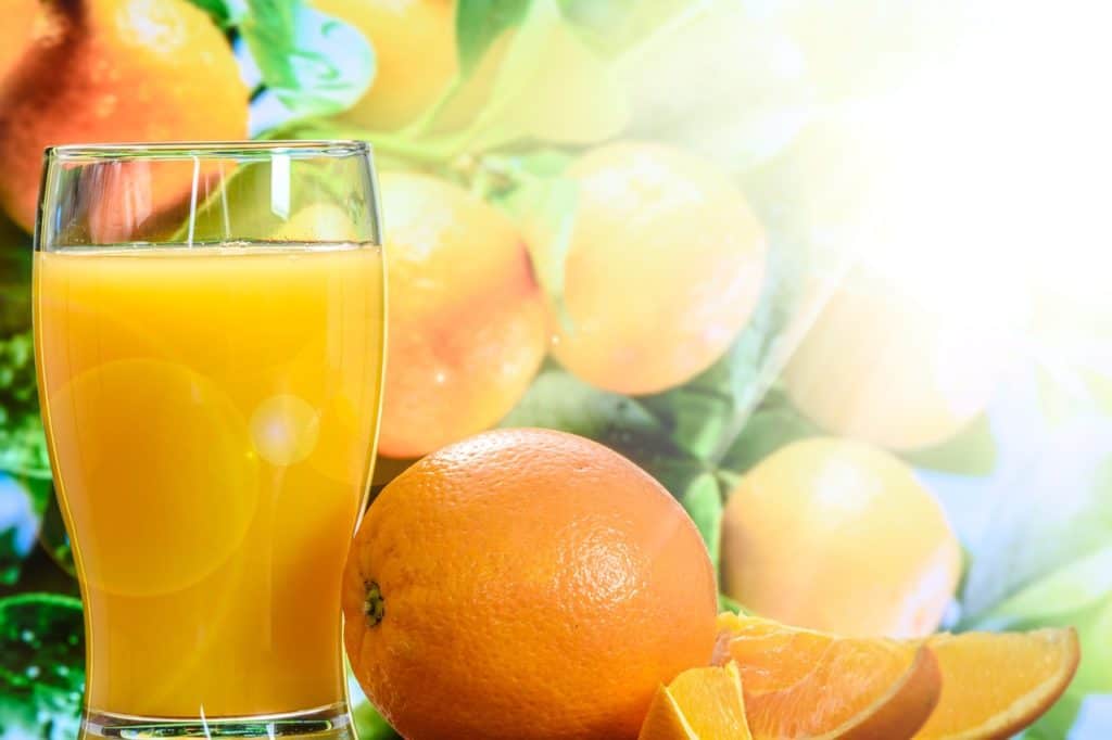 orange juice vitamin c 1921548
